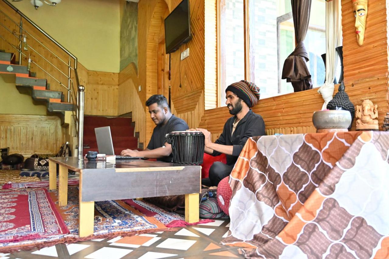 Indian Backpackers Hostel Manāli Exteriér fotografie