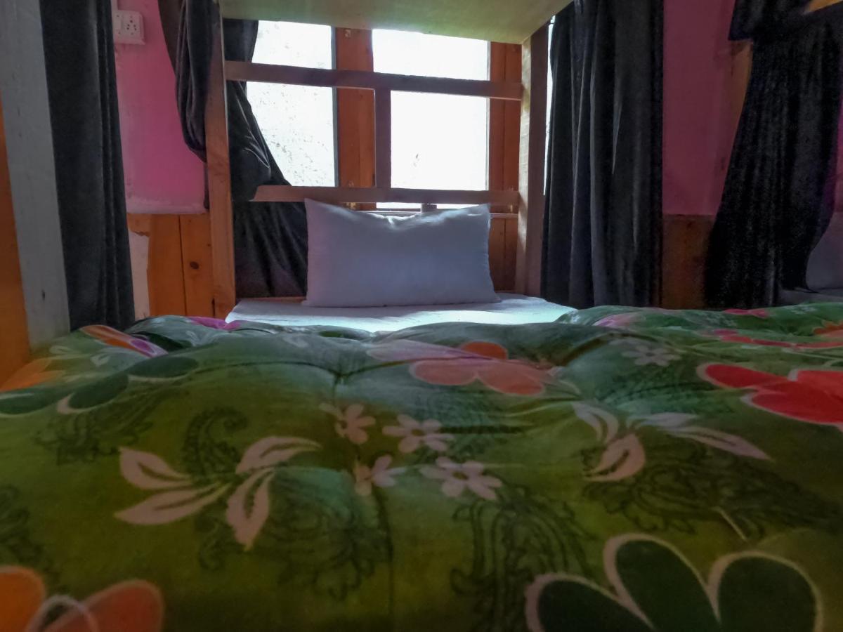 Indian Backpackers Hostel Manāli Exteriér fotografie